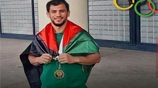 اللاعب الرياضي الجزائري فتحي نورين.jpg