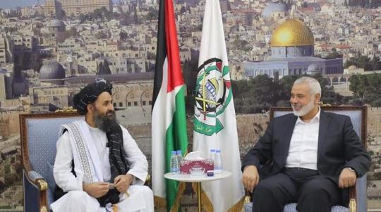 هنية وقائد طالبان.jpg