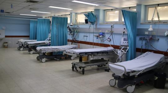 مستشفى غزة الأوروبي تقرر وقف العمليات عدا الطارئة وعمليات الكسور