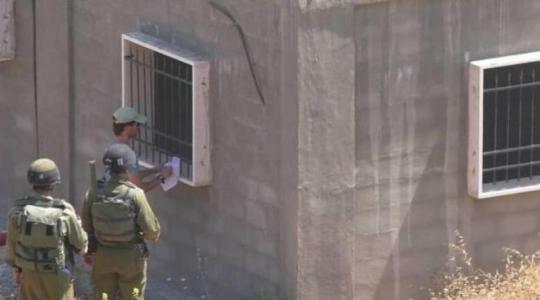 الاحتلال يوقف العمل بمنزل  قيد الإنشاء غرب سلفيت