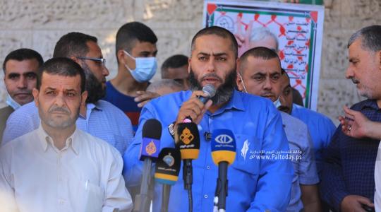 مهجة القدس وحركة المجاهدين ينظمان وقفة تضامن مع الاسرى فى سجون الاحتلال  (9).JPG