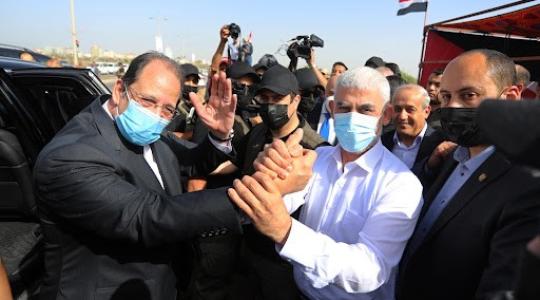 السنوار مع وزير المخابرات المصرية عباس كامل.jpg