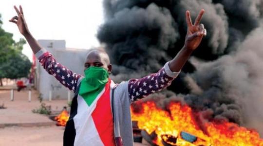 احتجاجات السودان.jpg