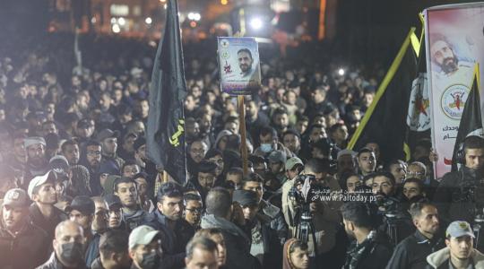 مسيرة جماهيرية دعما واسنادا للأسير هشام أبو هواش المضرب عن الطعام لليوم الـ140 (19).JPG