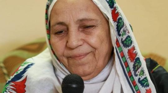 والدة الشهيد القيادي محمود الخواجا