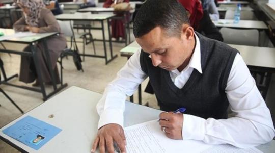 شاب متقدم لامتحان التوظيف- ارشيفية.jpg