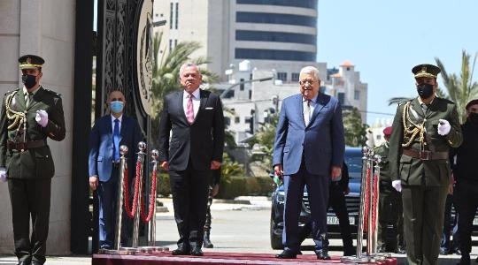 عباس يستقبل العاهل الأردني عبدالله الثاني في رام الله