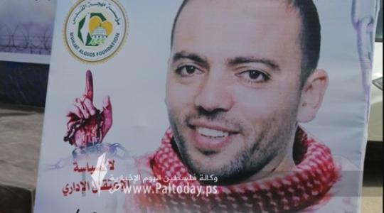 محكمة الاحتلال تمدد اعتقال الأسير عواودة حتي الخميس المقبل