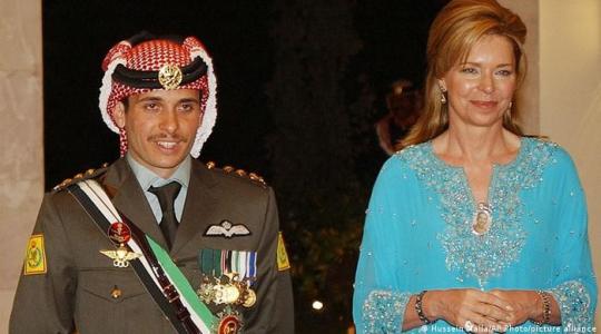 أول تعليق للملكة نور بعد قرار تقييد تحركات نجلها الأمير حمزة