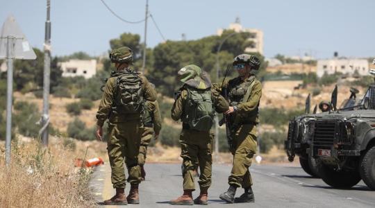 جيش الاحتلال يفصل ضابط و3جنود