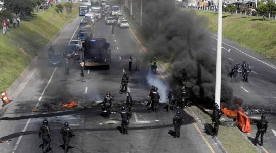 الرئيس الإكوادوري يُلغي حالة الطوارئ في البلاد