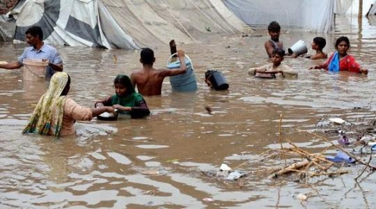 ارتفاع حصيلة ضحايا الفيضانات في باكستان