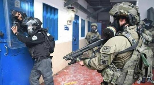 توتر بسجن النقب بعد اقتحام قوات الاحتلال لأقسامه