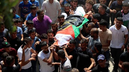 جماهير جنين تشيع جثمان الشهيد طاهر زكارنة