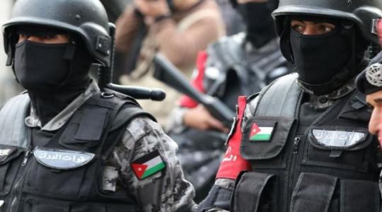 الأردن: توقيف 3 أشخاص في قضية انهيار مبنى أودى بحياة 6 أفراد