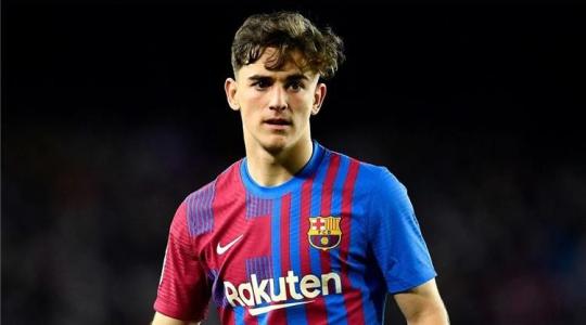 برشلونة يمدد عقد جافى رسميًا حتى 2026 بشرط جزائى مليار يورو