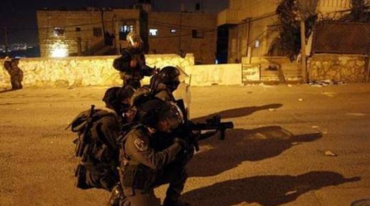 مقاومون يستهدفون قوات الاحتلال خلال اقتحام مخيم بلاطة شرق نابلس
