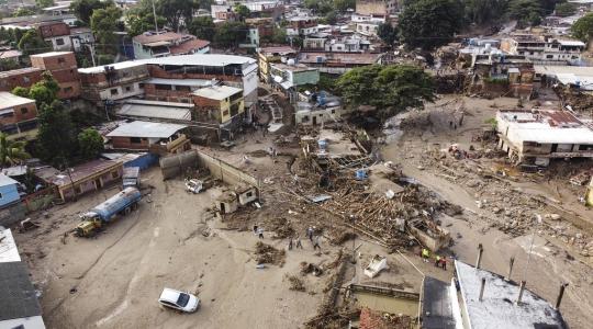 مصرع 33 شخصاً بانهيار أرضي في كولومبيا