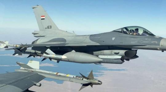 الطيران العراقي يقضي على 5 مسلحين بضربة جوية