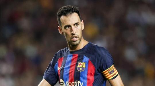 برشلونة يفتح الباب أمام بوسكيتس للرحيل