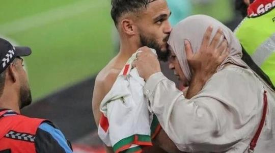حقيقة وفاة والدة اللاعب المغربي سفيان بوفال