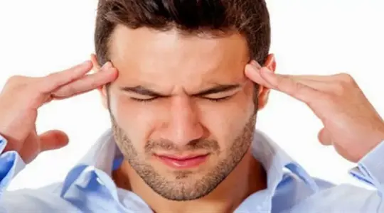 تعبيرية- صداع نتيجة قرب وقوع الزلزال