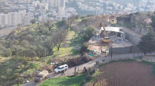 قوات الاحتلال تهدم منزلاً قيد الانشاء غرب بيت لحم