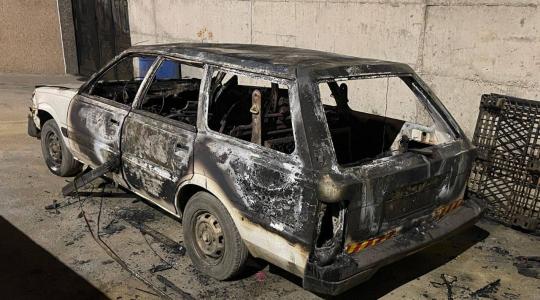 حرق  سيارة فلسطينية في نابلس اليوم 2023