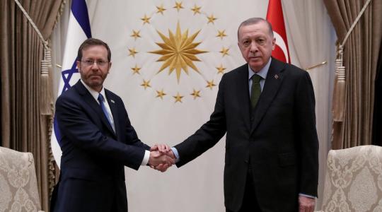 نتنياهو وأردوغان.jpg
