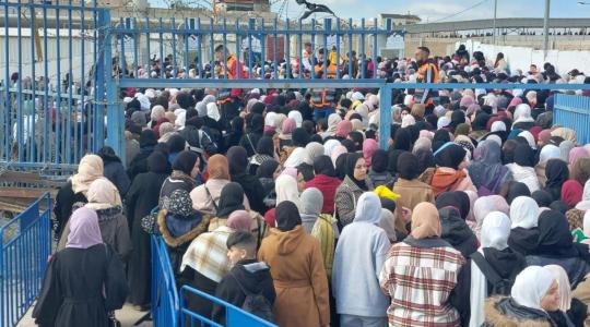 التضييق على الوافدين للأقصى حاجز "قلنديا"