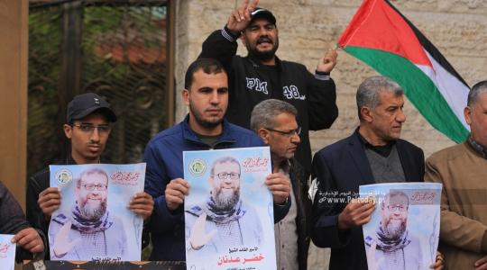 خيمة التضامن مع الشيخ خضر عدنان وسط مدينة غزة تواصل فعالياتها بحضور جماهيري واسع (11).JPG