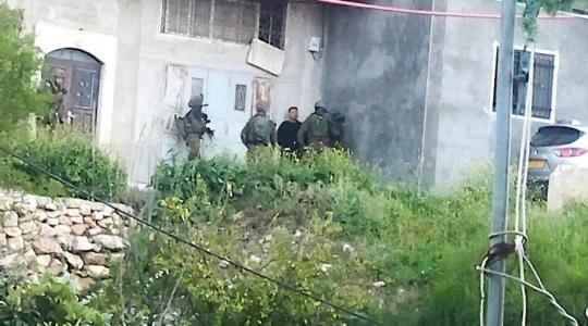 اصابة شابين في بيت امر في الخليل