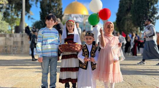 أجواء البهجة بعيد الفطر في المسجد الأقصى ومدينة القدس المحتلة