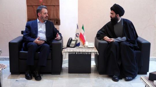 عطايا يلتقي المستشار الثقافي لإيران.jpeg