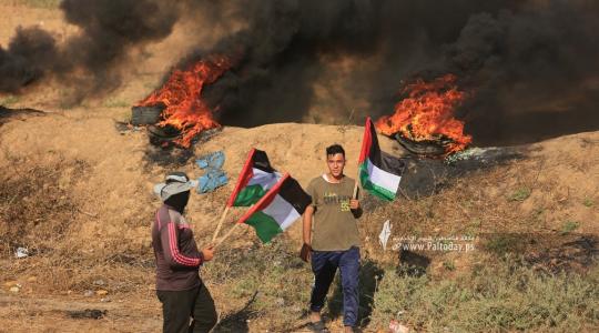 الشباب الثائر على حدود غزة احتجاجاً على ما يجري في جنين (9).JPG