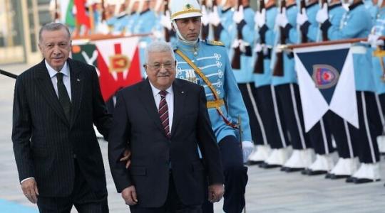 عباس يصل تركيا.jpg