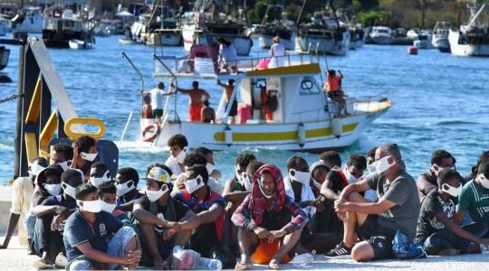 مهاجرون في بحر تونس