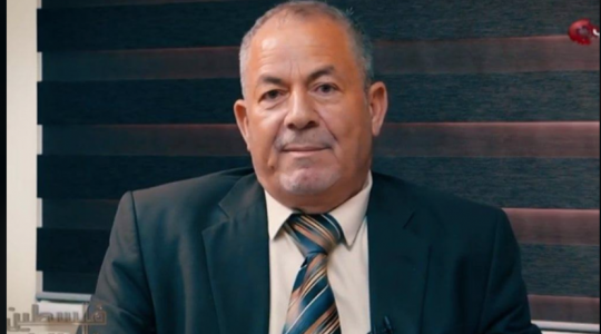الكاتب نهاد أبو غوش