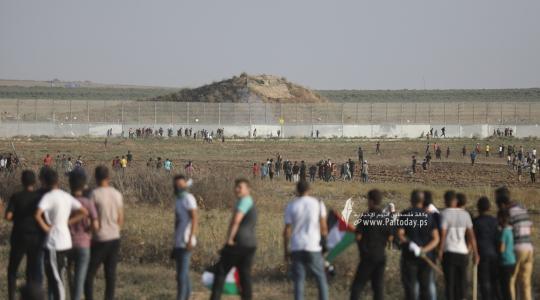 جماهير حاشدة تشارك في فعالية إحياء ذكرى إحراق الأقصى الـ54 بمخيم ملكة شرقي مدينة غزة (15).JPG