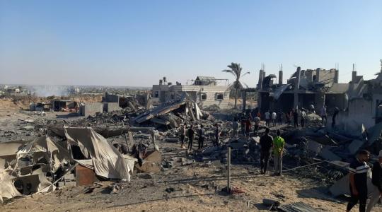 قصف مربع سكيني في حي المنارة في خانيونس