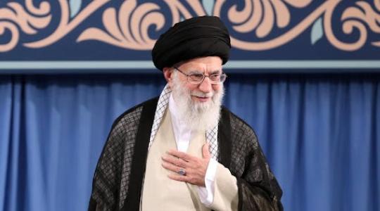 الإمام علي خامنئي
