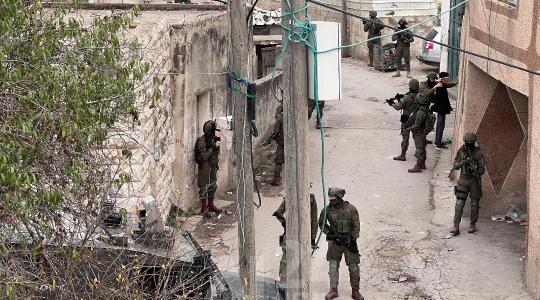 جنود الاحتلال بقرية حارس في سلفيت