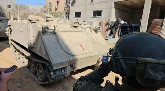 نقالة جند "أم 113" يستخدمها الاحتلال في التفجيرات في شمال القطاع