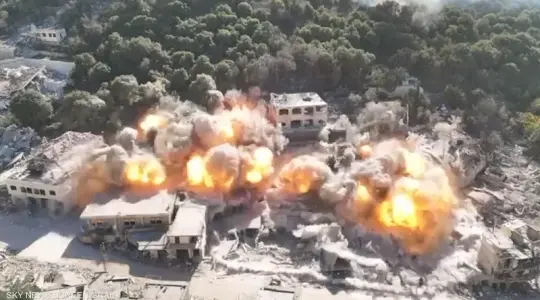 جانب من تفجير قوات الاحتلال منازل جنوب لبنان