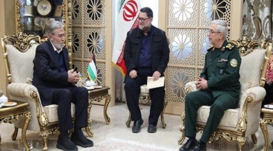 القائد زياد النخالة يلتقي رئيس الأركان الإيراني اللواء محمد باقري.jpeg