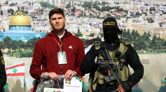 سرايا القدس تنشر صوراً من تسليم الدفعة السادسة من أسرى العدو (3).jpeg