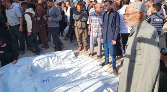 وداع شهداء القصف الصهيوني على خانيونس  (12).jpeg