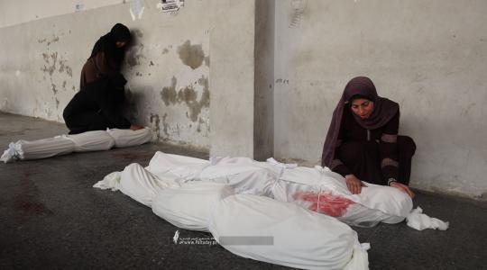 وداع شهداء عائلة النجار بالمستشفى الأهلى بغزة (9).jpeg