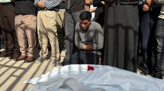 تشييع ١٠ شهداء في مدينة خان يونس ارتقوا في قصف الليلة (17).jpeg