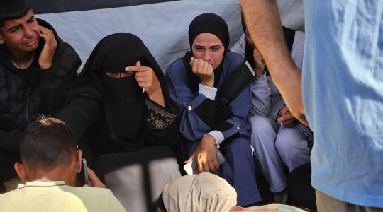 تشييع شهداء مجزرة عائلة القدرة بخانيونس (6).jpeg